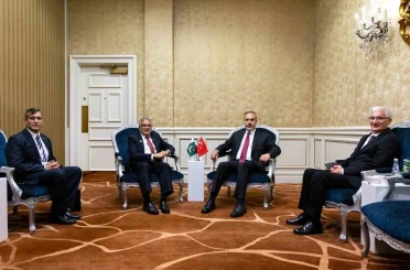 Dışişleri Bakanı Fidan, Pakistan Dışişleri Bakanı Dar ile görüştü 