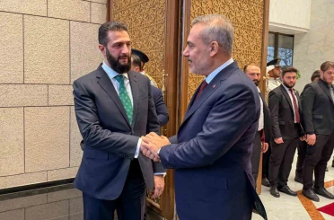 Dışişleri Bakanı Fidan, Suriye Devlet Başkanı eş-Şara ile bir araya geldi 