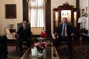 Dışişleri Bakanı Fidan, Vietnamlı mevkidaşı Le Hoai Trung ile bir araya geldi 