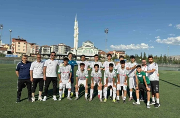 Diyarbakır DSi Spor U15 takımı Türkiye’nin en iyi 4 takımı arasında 