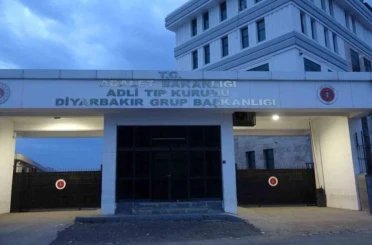 Diyarbakır’da 6 yaşındaki çocuk römorkun altında kalarak can verdi 