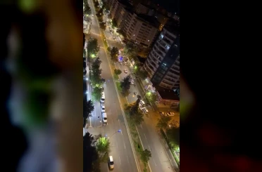 Diyarbakır’da alkollü baba ve oğlu dehşet saçtı: Araçtan içki şişelerini attılar, 590 bin lira ceza yediler 