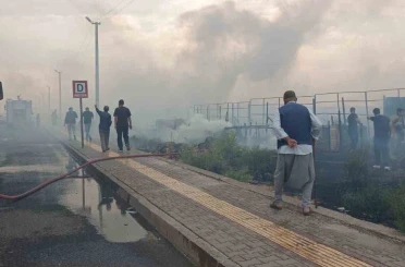 Diyarbakır’da anız yangını rüzgarın etkisiyle hayatı olumsuz etkiledi 