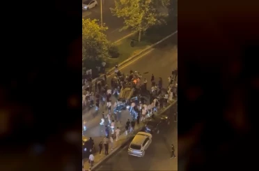 Diyarbakır’da araçların çarpıştığı kazada otomobil ters döndü: 3 yaralı 