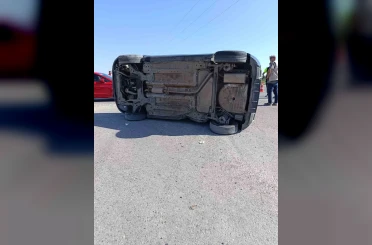 Diyarbakır’da iki otomobil çarpıştı: 3 yaralı 
