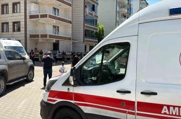 Diyarbakır’da klimadan çıkan kıvılcım daireyi küle çevirdi 