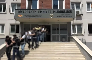 Diyarbakır’da silahlı suç örgütü şebekesi çökertildi: 40 gözaltı 