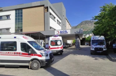 Diyarbakır’da trafik kazası: Anne ve oğlu hayatını kaybetti, 4 kişi yaralandı 