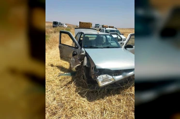 Diyarbakır’da traktörle otomobil çarpıştı: 3 yaralı 