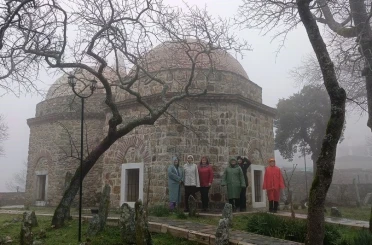 Doğaseverler, Milas’ın tarihi yerlerini gezdi 