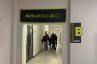 Doğurduğu bebeğini çöp konteynerine atan anne 19 yıl sonra hakim karşısında 