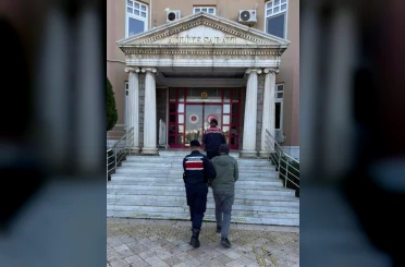 Dolandırıcılık suçundan aranıyordu, Didim’de yakalandı 