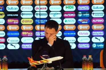 Domenico Tedesco: "Bu akşam gol atamamamız çılgınca geliyor" 