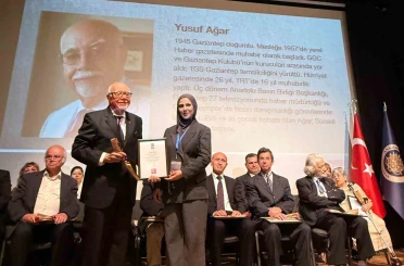 Duayen Gazeteci Ağar’a "Meslekte 50 Yıl Onur Ödülü" verildi 