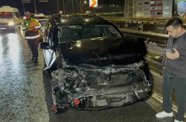 Düğüne giden otomobil kaza yaptı: 1 yaralı
