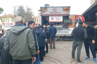 Dünya Gümrük Günü’nde vatandaşlara lokma ikramı 