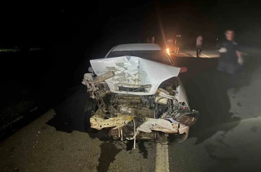 Dursunbey’de traktör ile otomobil kaza yaptı: 1 yaralı 
