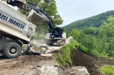 Düzce’de aşırı yağışlar heyelana neden oldu 