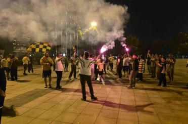 Düzce’de Fenerbahçe Başkanı Aziz Yıldırım sevinci 