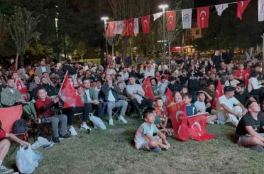 Düzceliler, İspanya maçı için tek yürek oldu 