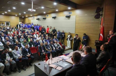 Düzcespor olağanüstü genel kurulu yapıldı 
