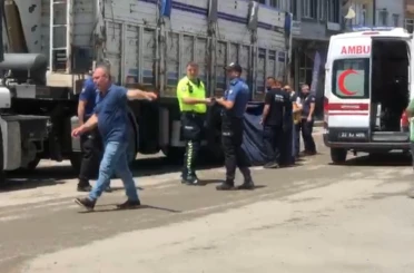 Edirne’de kamyonun çarptığı yaya hayatını kaybetti 