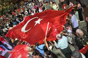 Edremit, 15 Temmuz’da tek yürek oldu 