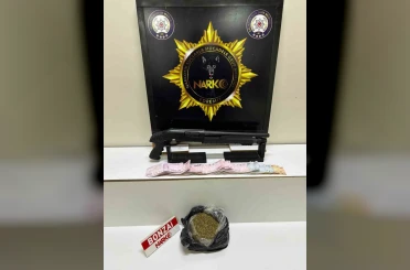 Eedremit’te uyuşturucu operasyonu: bonzai ve silah ele geçirildi 