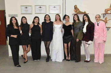 Ege’de edebiyat ve moda aynı sahneyi paylaştı 