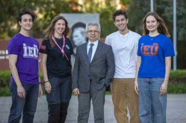 Ege’nin zirvesine ‘İEÜ’ imzası 
