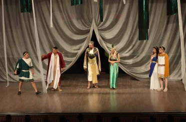 EGİAD Tiyatro Kulübü’nden anlamlı gece 