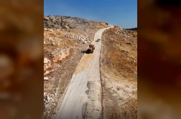 Eğil Belediyesi yol çalışmaları ile vatandaşa konforlu seyahat sağlıyor 