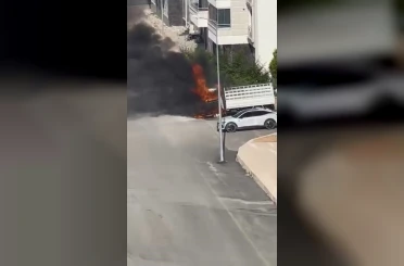 Elazığ’da pikap alev topuna döndü 