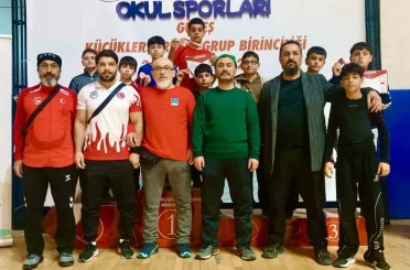 Elazığlı küçük güreşçilerden büyük başarı 