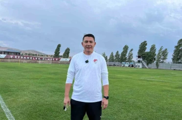 Elazığspor Teknik Direktörü Gül: "Bizim için bu sezonun tek sonucu var şampiyonluk" 