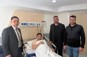 Elektrik akımına kapılan Akar’a ziyaret 