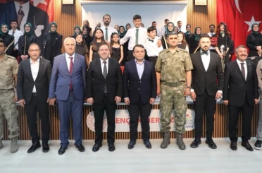Eleşkirt’te gençlik konseri ve el sanatları sergisi düzenlendi 