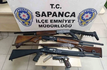 Emniyet ekipleri zehir tacirlerine göz açtırmıyor: 2 gözaltı 