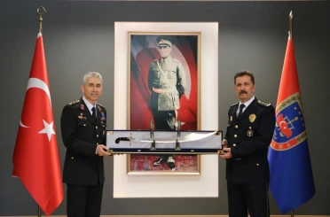 Emniyet teşkilatından jandarmaya anlamlı ziyaret 
