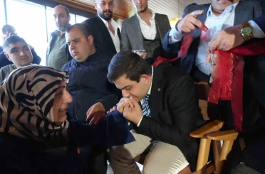 Engelleri aştılar, vatana asker oldular 