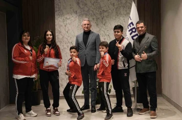 Erdem Koleji’nden karatede tarihi başarı 