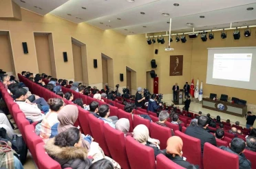 ERÜ’de "Yapay Zekanın ABC’si: Yapay Arı Koloni Algoritması" Çalıştayı düzenlendi 