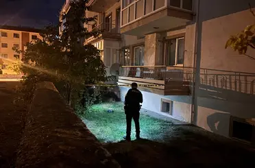 Erzincan’da 4. kattan düşen 77 yaşındaki kadın hayatını kaybetti
