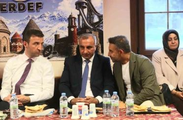 Erzurum Evi’nde buluştular: Birlik ve beraberlik mesajı verdiler 