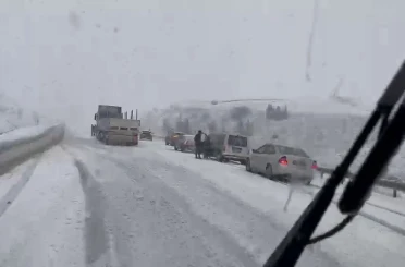 Erzurum’da Mayıs’ta kar sürprizi 