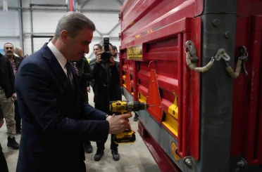 Erzurum’da örnek proje: "Reflektörle yol al güvende kal" 