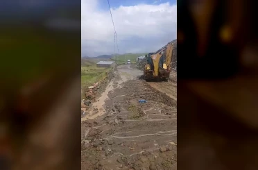 Erzurum’da sel felaketi: Taşkın duvarları yıkıldı, araziler sular altında kaldı 