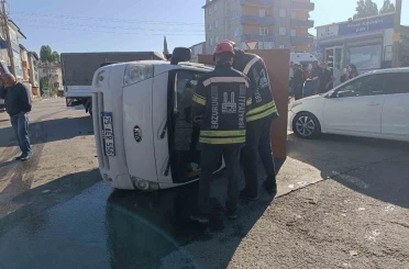 Erzurum’da üç araçlı kazada can pazarı 