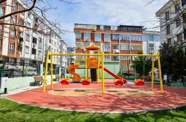 Esenyurt Belediyesi yangında zarar gören parkı yeniledi 