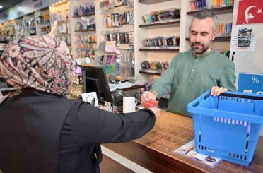Esenyurt Belediyesi’nden öğrencilere "Eskart" desteği 